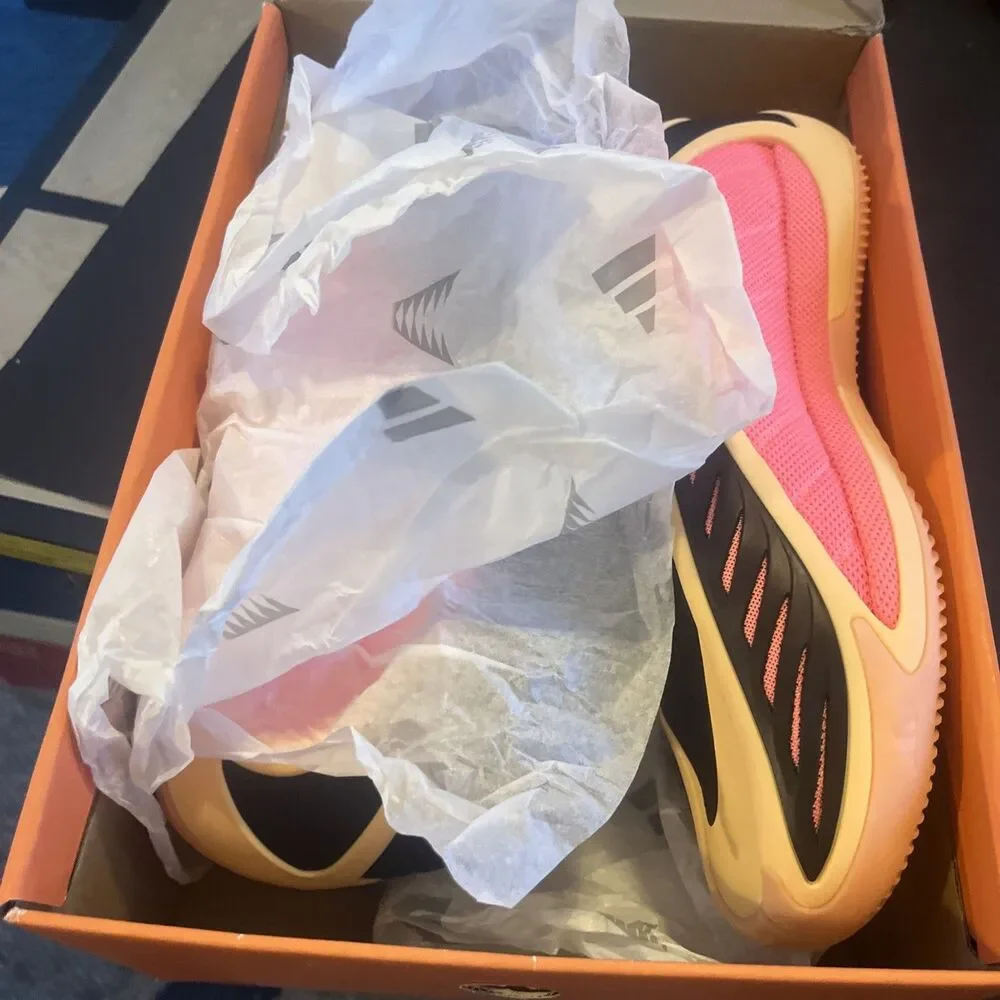 Size 8.5 - adidas AE 2 With Love